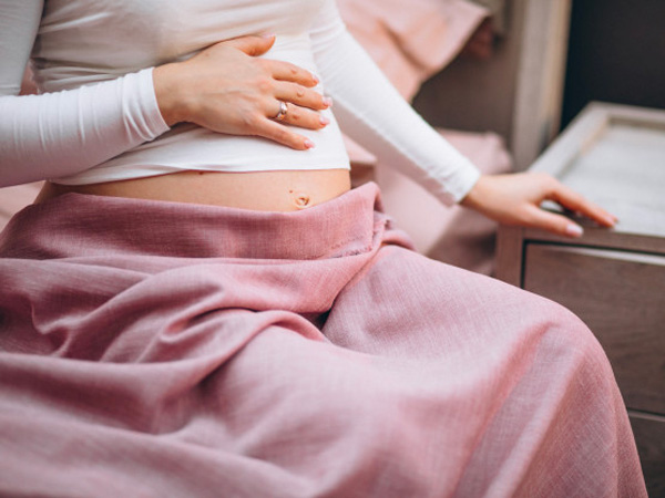 సాధారణ నీటికి మరియు ఉమ్మనీటికి మధ్య తేడా ఏమిటి?