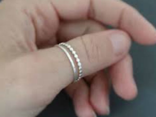 మన చేతిలో 5వది బొటనవేలు లేదా మొదటి వేలు: -