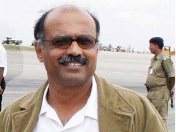 హోటల్ కూడా..