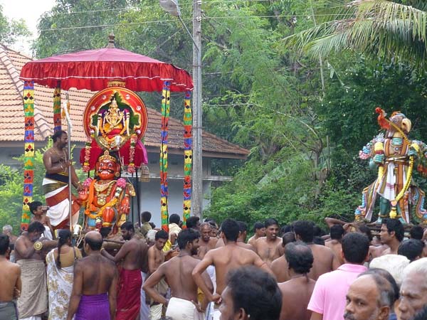 నెమలి తన వాహనంగా..