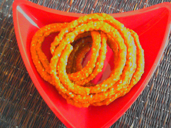 సకినాలను కూడా..