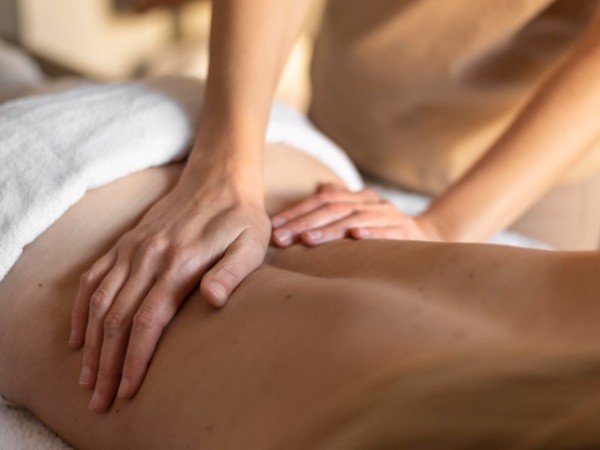 Acupressure For Bloating, Gas, Constipation And Stomach Pain Acupressure For Bloating, Gas, Constipation And Stomach Pain