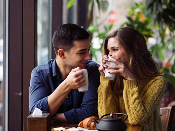 మీ ఎక్స్ తో కాంటాక్టులో..