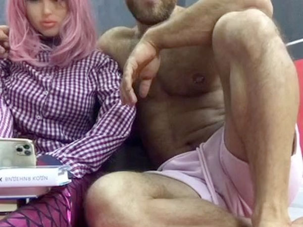 బొమ్మకు మంచి పేరు..