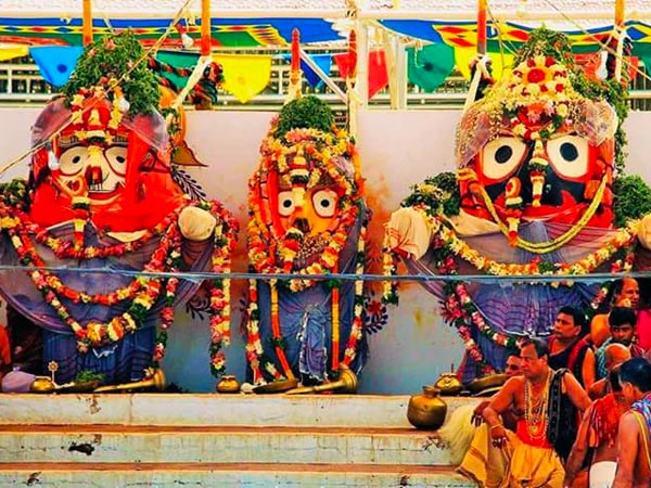 12 నెలలకు ప్రత్యేకత..