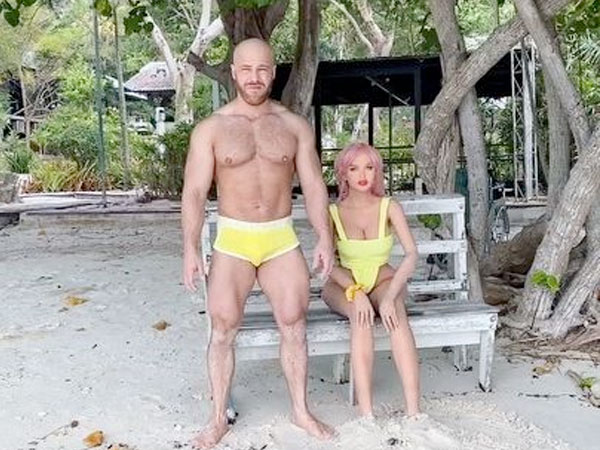 కిస్ చేయలేదట..