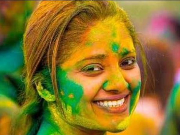 గ్రీన్ కలర్.. గ్రీన్ కలర్..