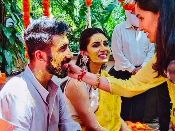 మోడలింగ్ గా కెరీర్..