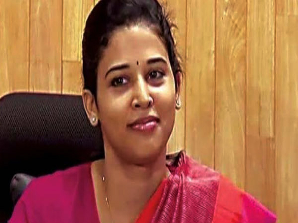 ఎవరి సాయం లేకుండా..