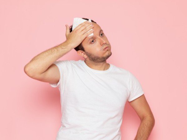 జలుబు లక్షణాలు, అలెర్జీలు లేదా COVID-19?