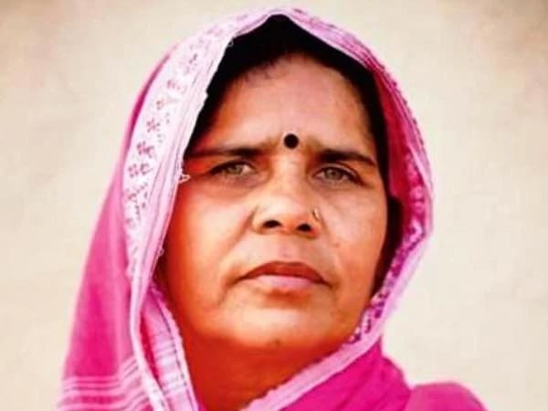 తొలి మహిళా సదస్సు..