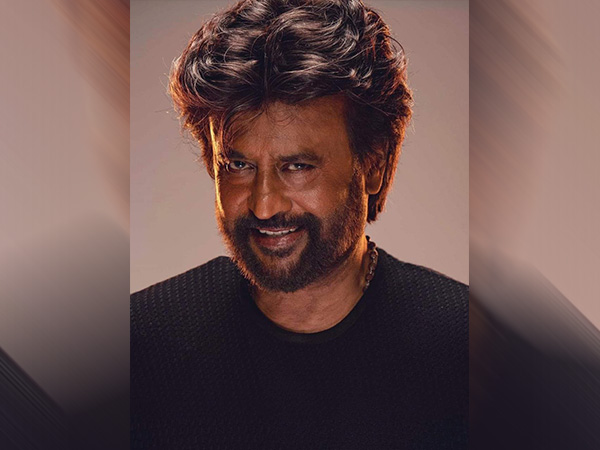 సింపుల్ గా కనిపించాలి..