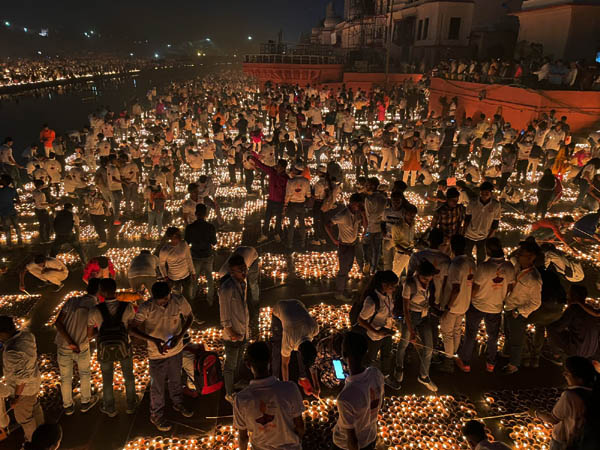 నదిలో వదలాలి..