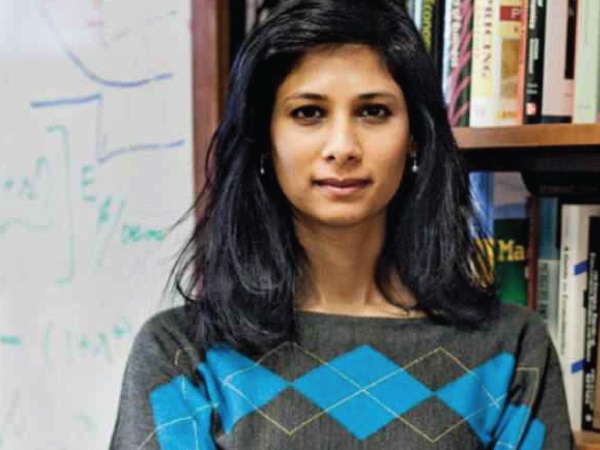 కోల్ కత్తాలో జననం..