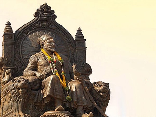 చిన్నప్పుడే కోట క్రీడలు..