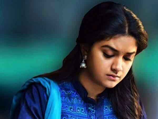 స్టైలీష్ ఇయర్ రింగ్స్..