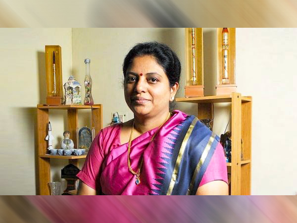 అవార్డుగా ఏమిస్తారు? అవార్డుగా ఏమిస్తారు?