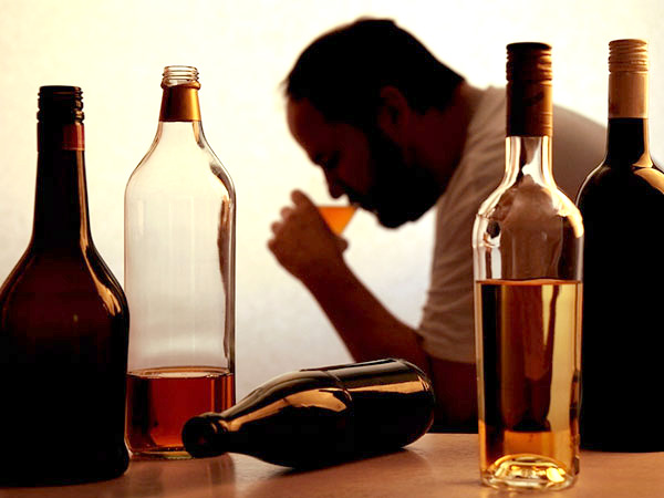 మద్యంతో అన్నింటిపైనా ప్రభావం: మద్యంతో అన్నింటిపైనా ప్రభావం: