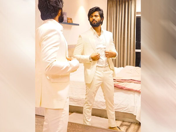 వైట్ అండ్ వైట్