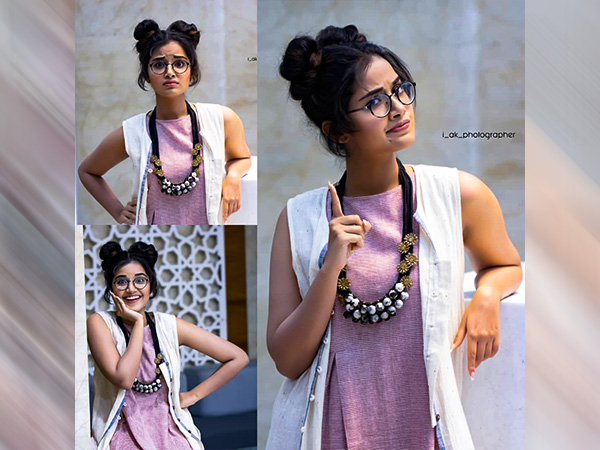 9. క్రేజీ లుక్స్ ఆఫ్ అనుపమ