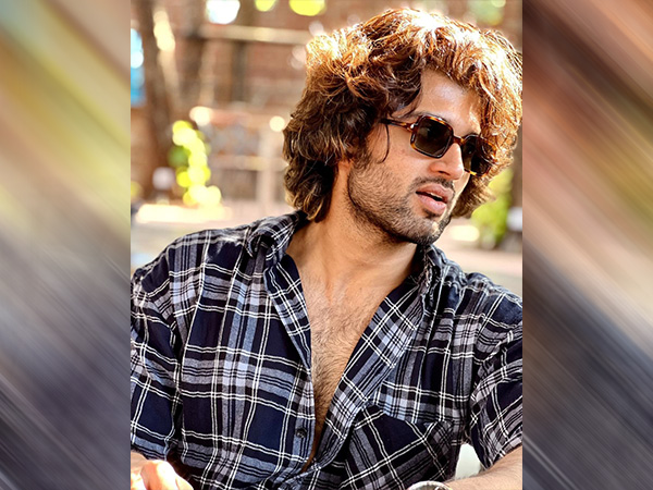 అమ్మాయిల మనసుకు 'చెక్స్'