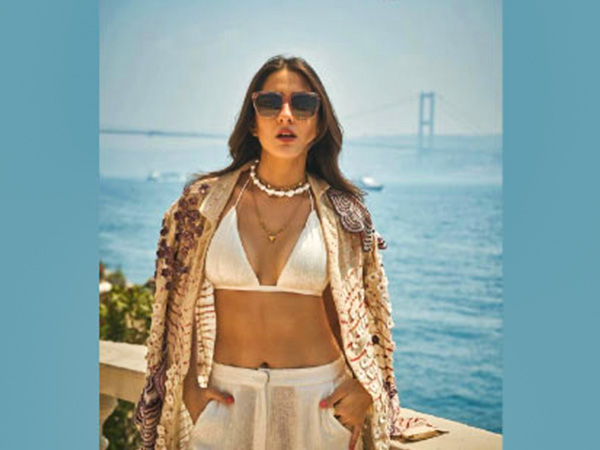 Sara Ali Khan with super cool fashion wear