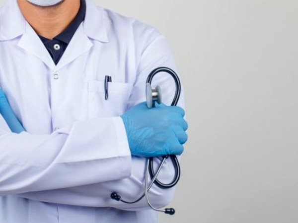 మంకీపాక్స్ సోకిన తర్వాత ఎన్ని రోజులకు బయటపడుతుంది?