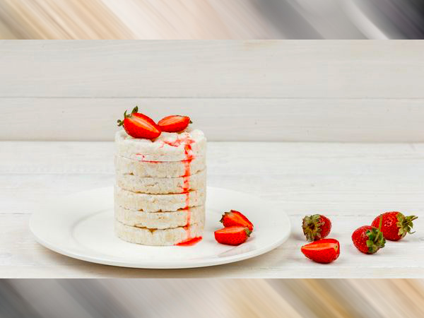 2 రైస్ కేకులు