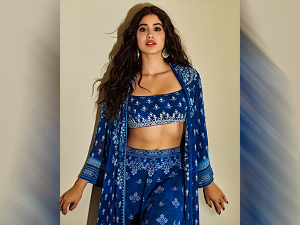 3. జాకెట్ స్టైల్ లెహెంగా