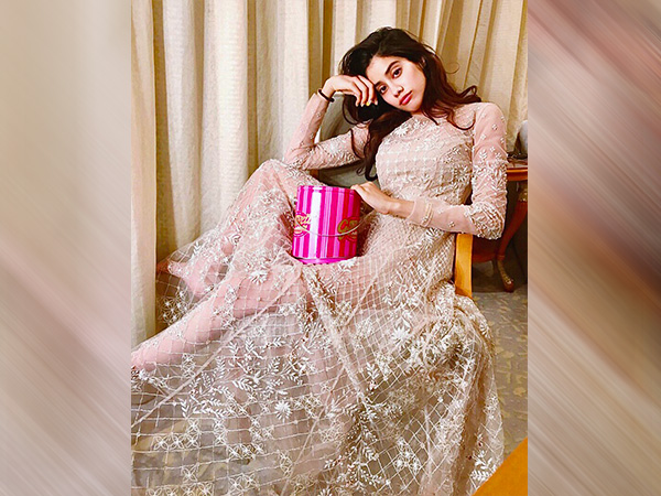 ఎథినిక్ లుక్