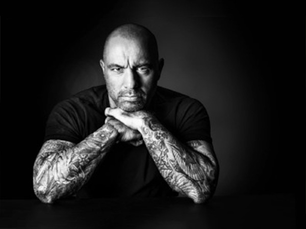 6. టాటూలు ఇష్టమైతే వాటిపైనా ఓ లుక్కేయండి