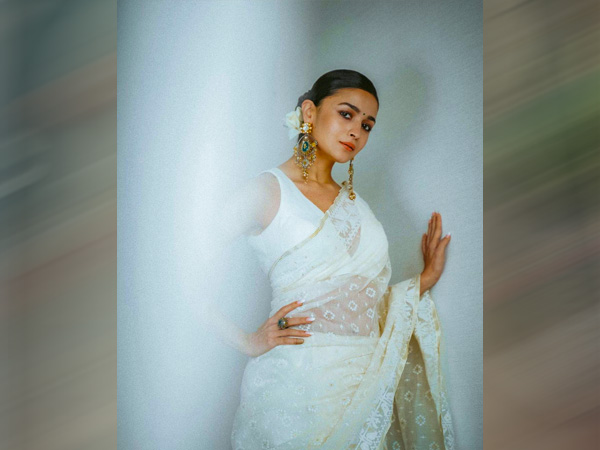 అలియా భట్ అలియా భట్