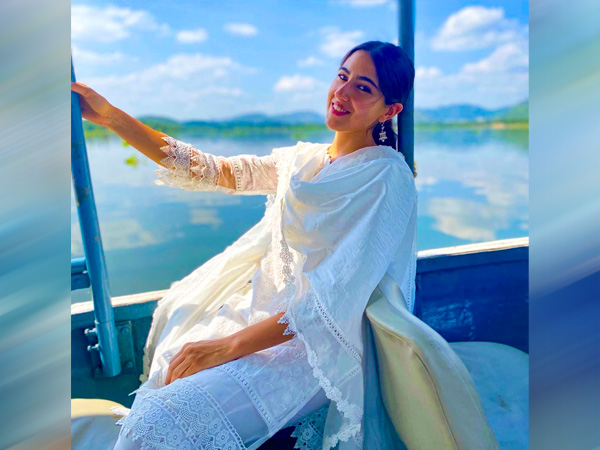 సారా అలీ ఖాన్ సారా అలీ ఖాన్