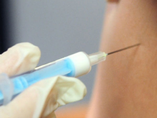 హెచ్ఐవీ శరీరాన్ని ఎలా ప్రభావితం చేస్తుందంటే.. హెచ్ఐవీ శరీరాన్ని ఎలా ప్రభావితం చేస్తుందంటే..