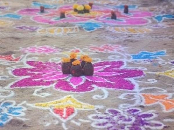 ఆవు పేడతోనే..: