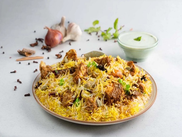 కామత్ చికెన్ బిర్యానీ: