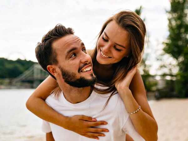 శారీరక సంబంధం గురించి మాట్లాడండి