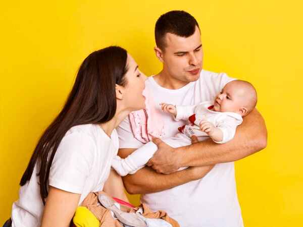 కుటుంబ నియంత్రణ గురించి మాట్లాడండి