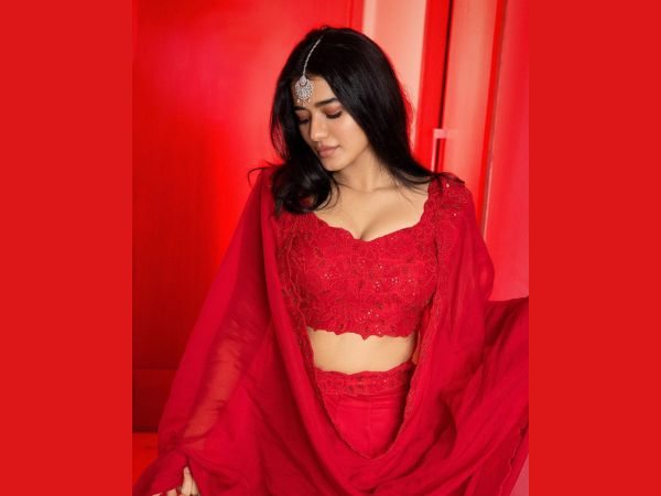 mesmerizing pics of romantic movie fame ketika sharma