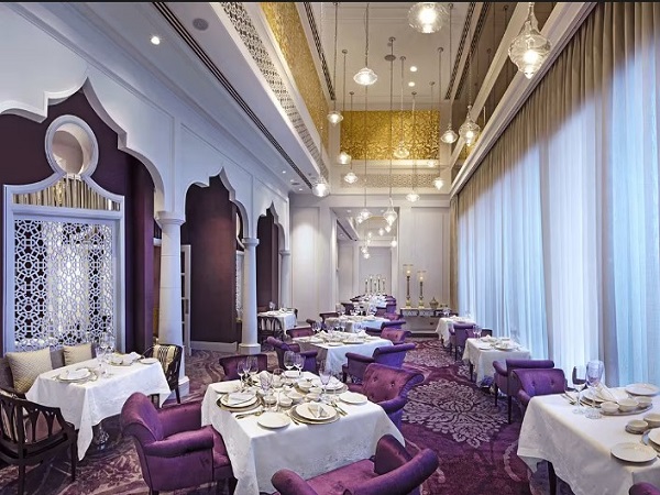 దమ్ పుఖ్త్ బేగం, హైటెక్ సిటీ