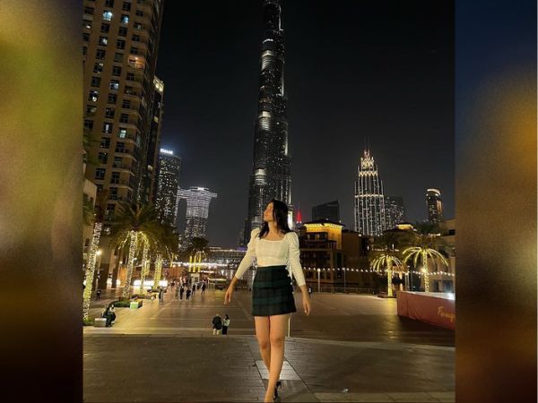 Telugu actress Priyanka jawalkar glamourous pics