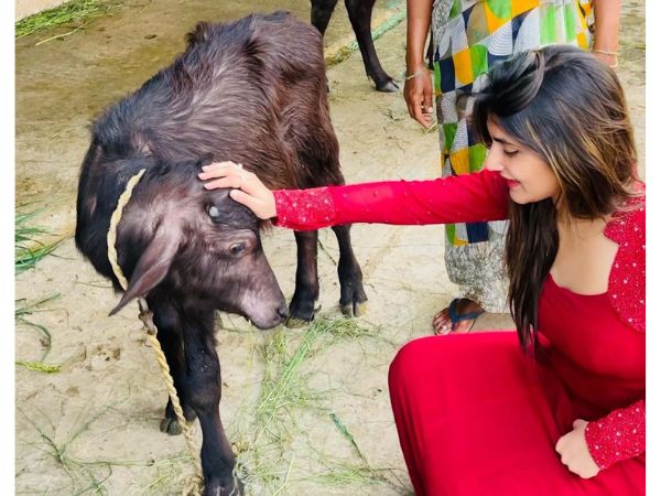 Actress Sreeleela looks beautiful in red dress; photos goes viral