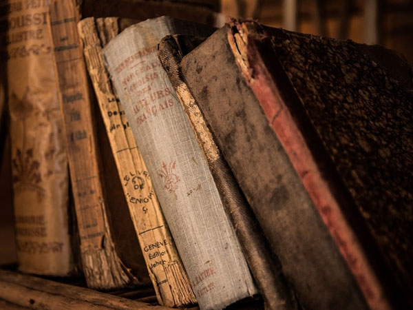 పుస్తకాలు: