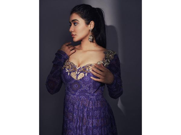 mesmerizing pics of romantic movie fame ketika sharma