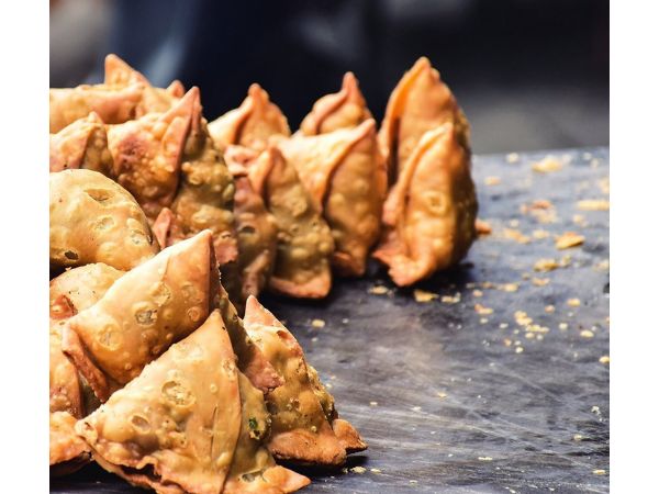 4. జైపూర్ సమోసా స్టాల్