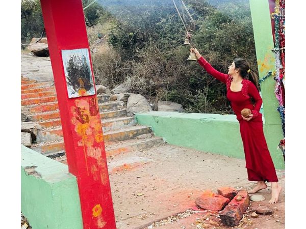 Actress Sreeleela looks beautiful in red dress; photos goes viral