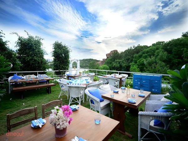 6. ఆలివ్ బిస్ట్రో