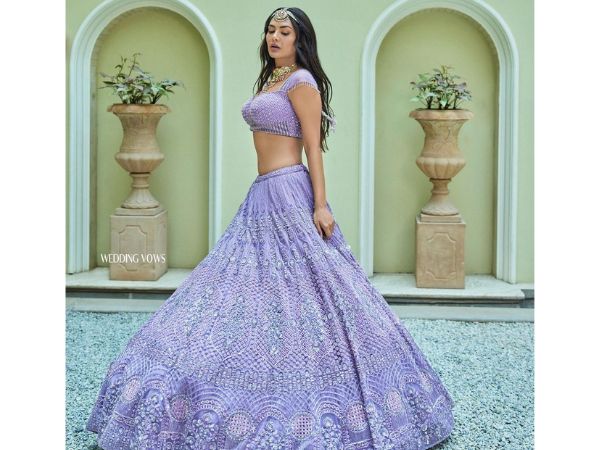 Ravishing pics of actress Esha Gupta latest