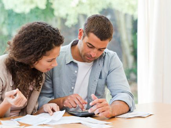 Ways To Avoid Fighting About Money With Your Partner in Telugu