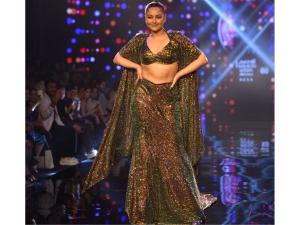 Lakme Fashion Week 2023: Gorgeous looks of actress Sonakshi sinha